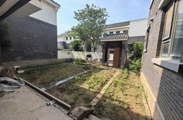 急急急盛世天湖，东昌府院，大院别墅，独门独院带车库，