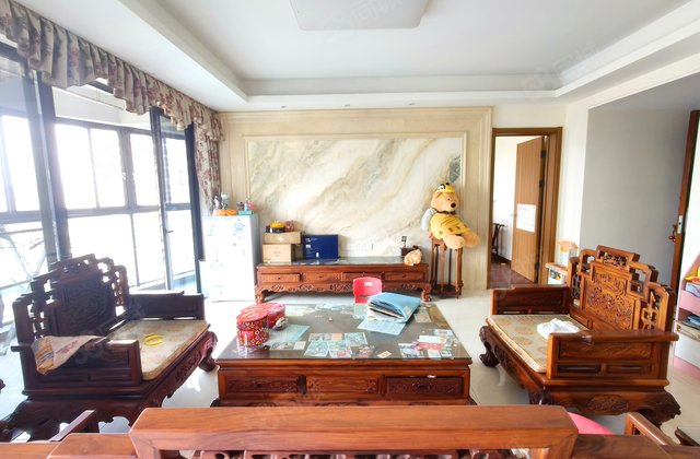 万科水晶城(北区)3室2厅119.01㎡175万二手房图片