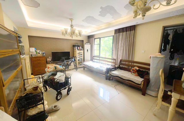 万科金润华府3室2厅88.04㎡195万二手房图片