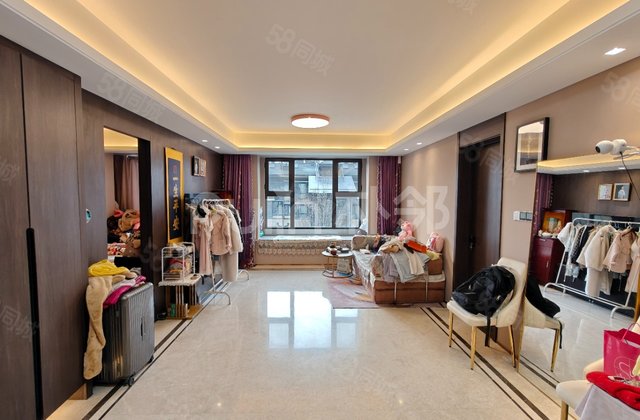 万科翡翠四季(C区)4室2厅120.21㎡515万二手房图片