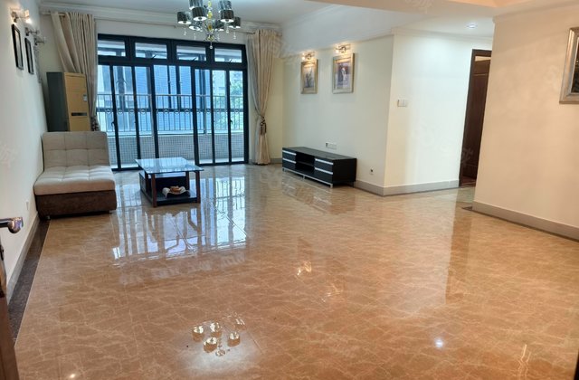 宇翠庭3室2厅142.4㎡200万二手房图片