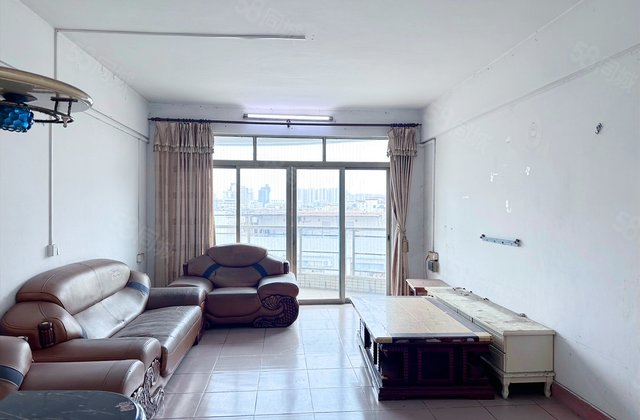 龙腾阁3室2厅101.13㎡42.8万二手房图片