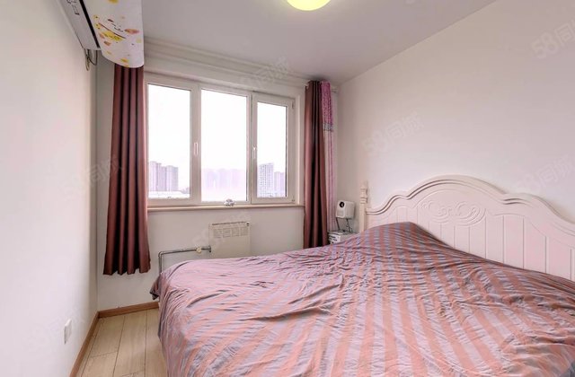 花香西苑1室1厅57.52㎡239万二手房图片