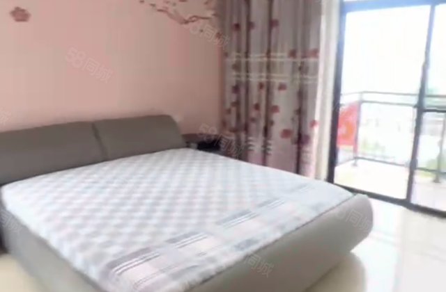 见龙苑4室2厅139.98㎡88万二手房图片