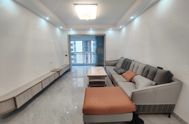 吾悦广场悦湖公馆3室2厅2卫118㎡南北84.8万