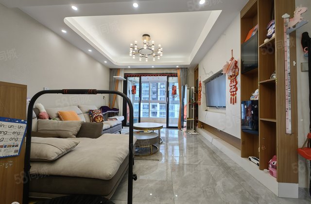 新城财富广场4室2厅142.68㎡121万二手房图片