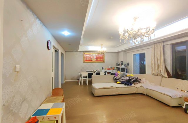 万科金域榕郡3室2厅124.71㎡279万二手房图片