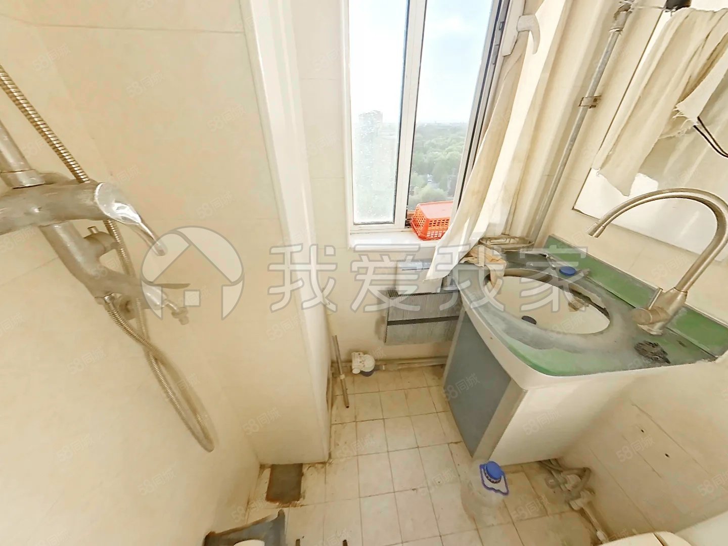 潘家園南里2室1廳1衛(wèi)61.65㎡西南253.66萬