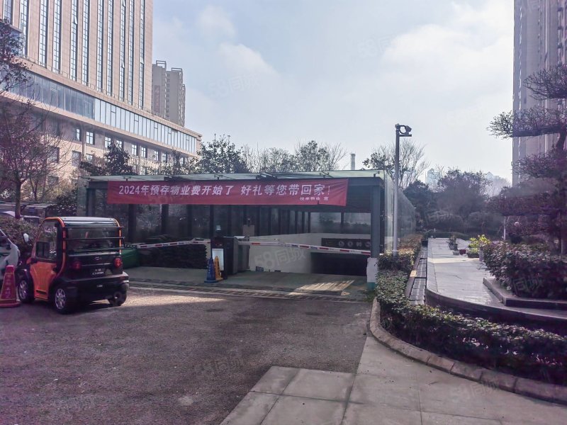 南北通透 双卫格局 高楼层视野无遮挡 有电梯,凤凰小区-平顶山58同城