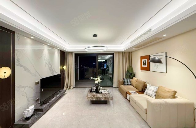 万科湖岸4室2厅188㎡555万二手房图片