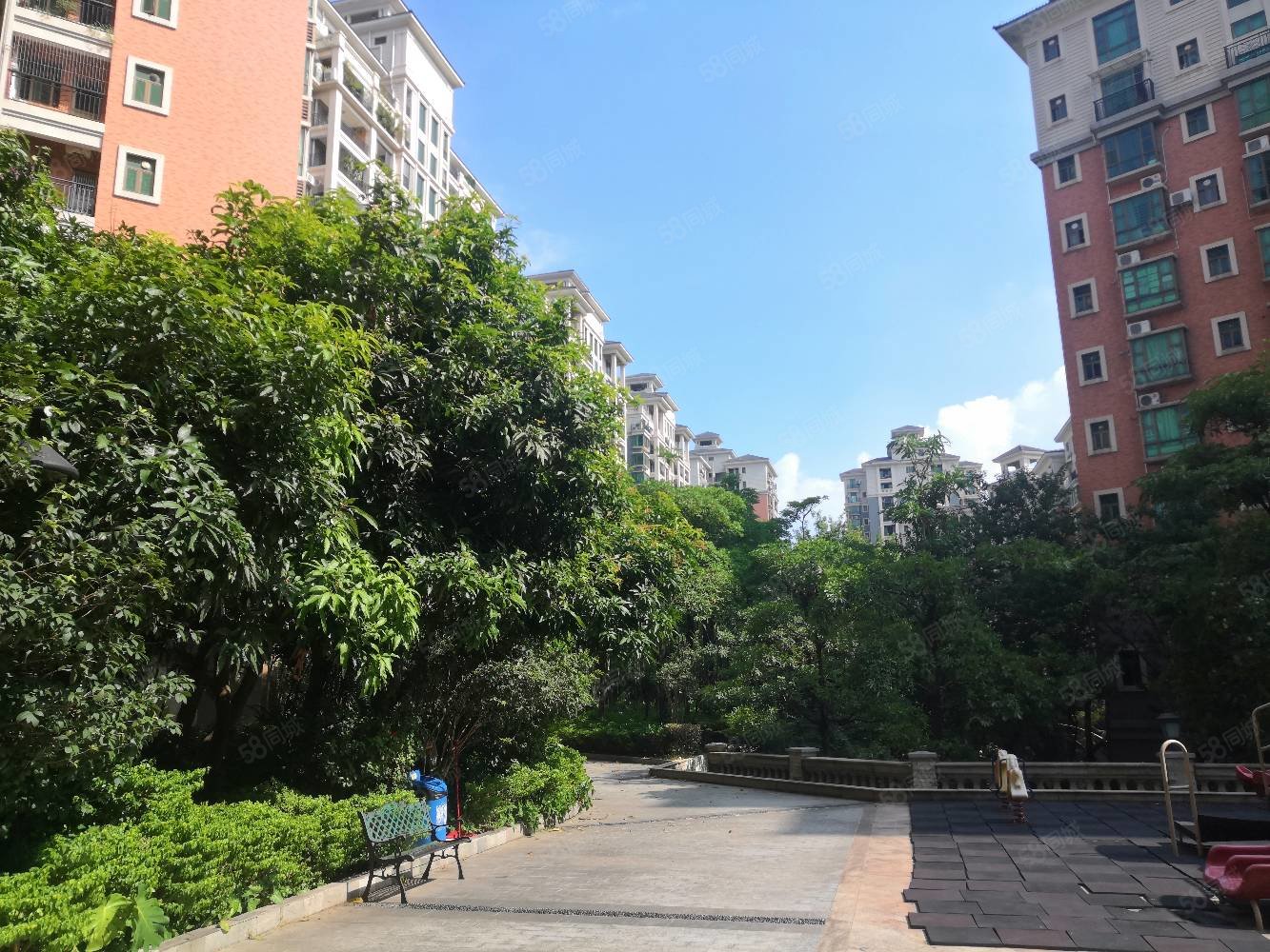 星豪湾4室2厅3卫204.7㎡东南138万