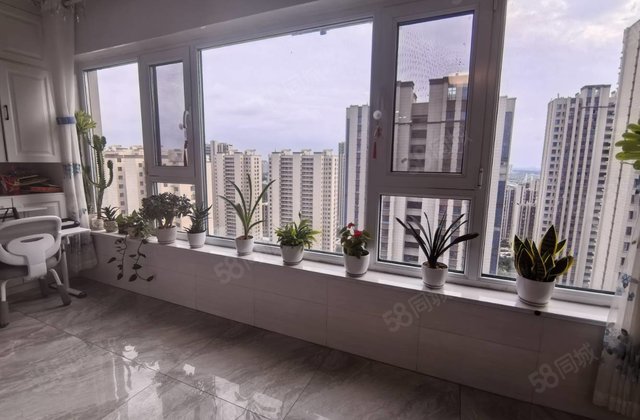 荣盛锦绣学府 带车位 三房 商业配套齐全 高楼层视野好