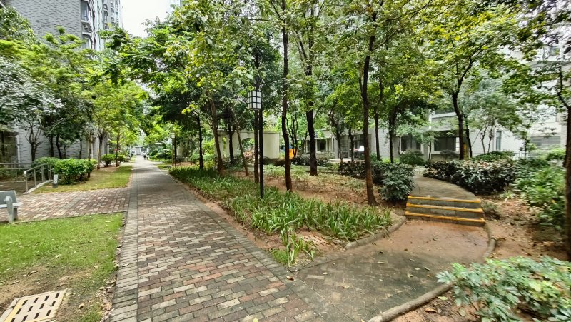 岭南明珠三期3室2厅1卫115㎡南北74.7万