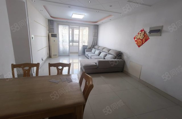 出小区门口就是二   电梯小高层老文轩本部房东着  大胆来谈