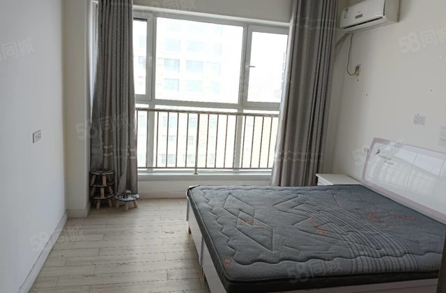 宇龙广场1室0厅1卫33㎡南北16万