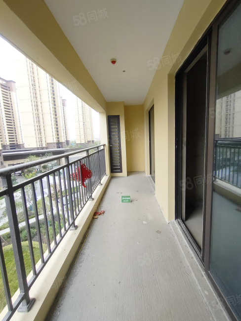 吾悦广场旁 吾悦华府 毛坯4房 实地看房,吾悦华府(北区)-荆州58同城