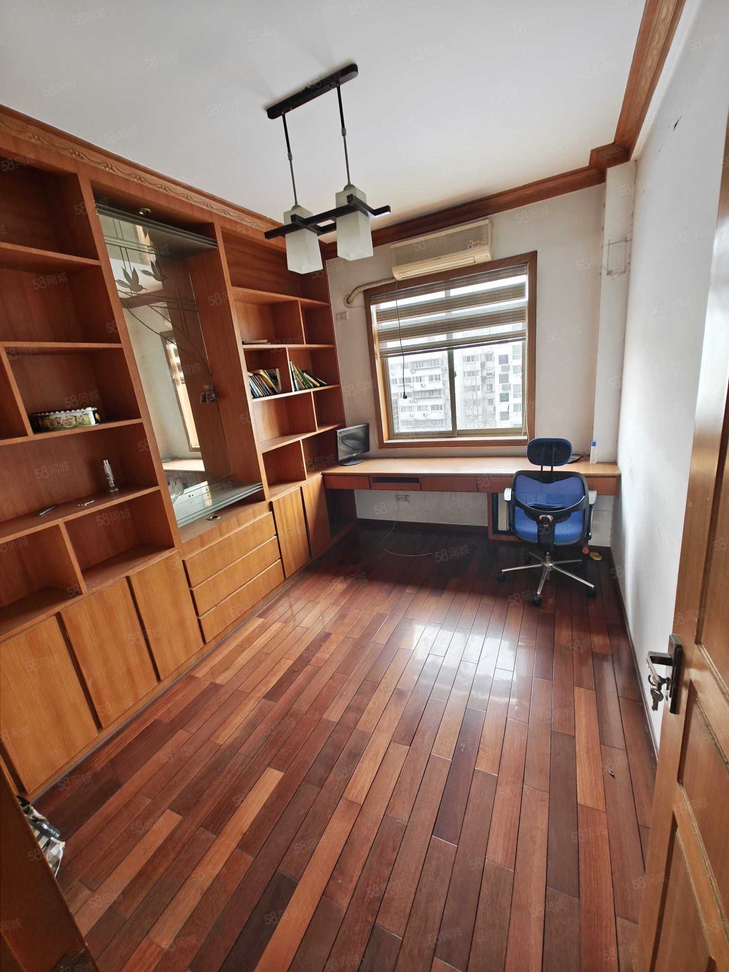 盐业公司家属楼3室2厅2卫127㎡南北49.8万