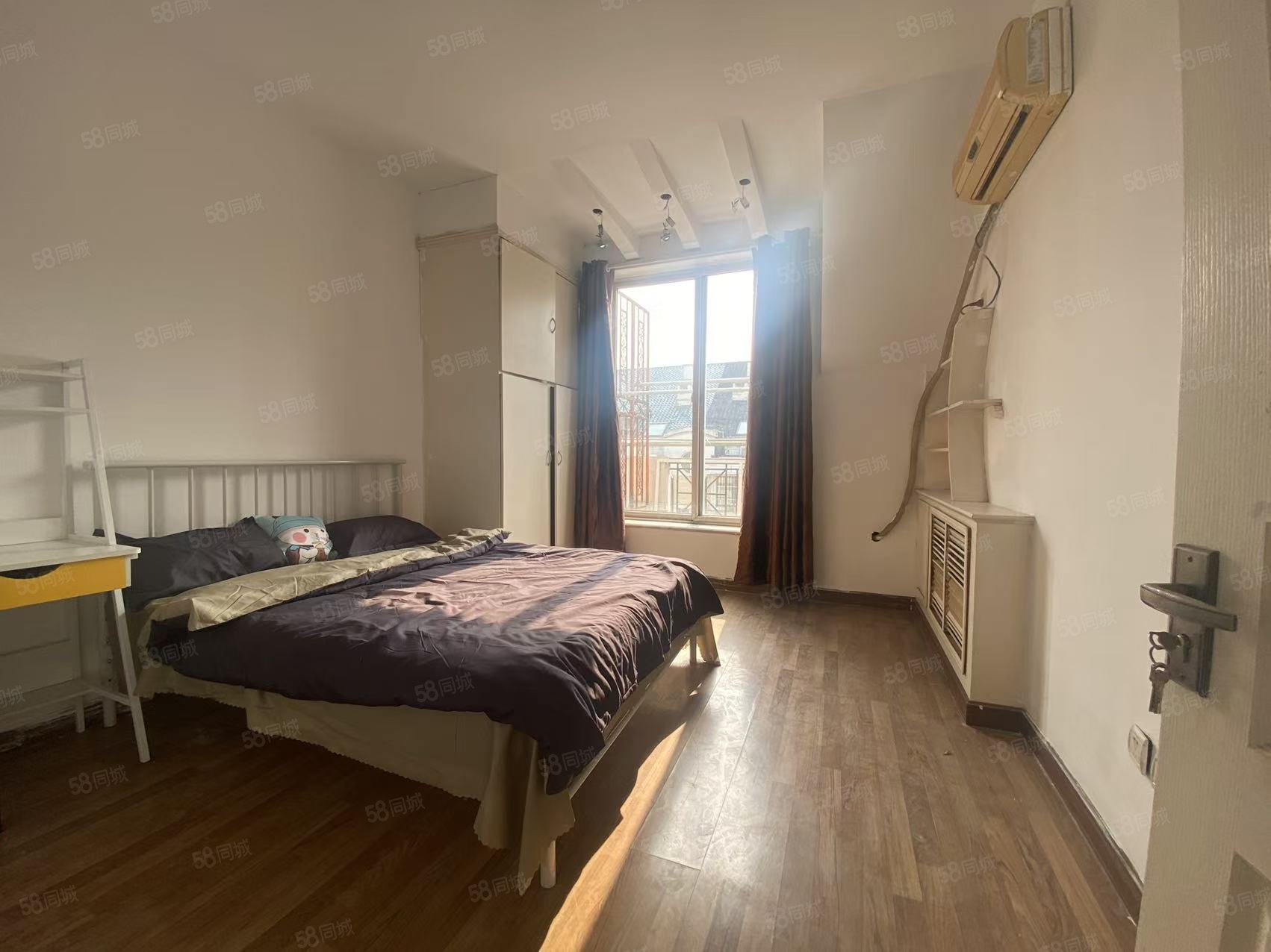 合租｜靖江路地铁口 主卧带阳台 可短租 可月付 费有暖气