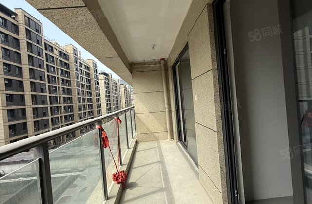 保利大国璟3室2厅100㎡136万二手房图片