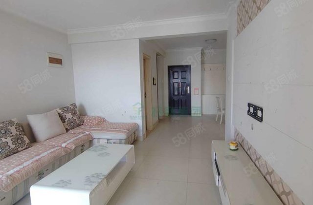 文轩外国语一中附近西边观摩天轮东昌湖