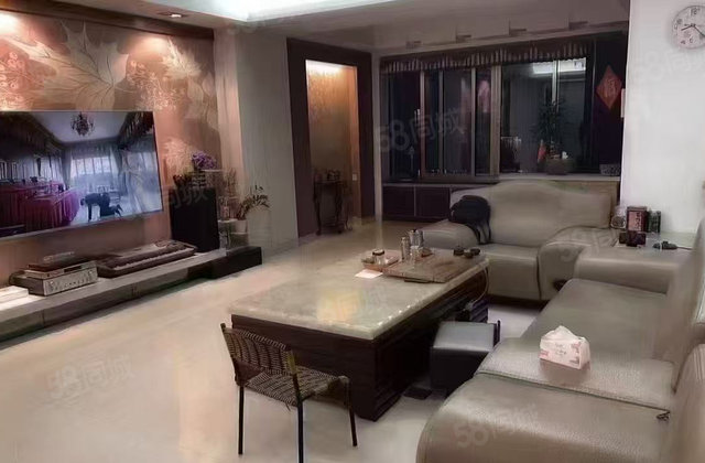 御景花园3室2厅147.52㎡140万二手房图片