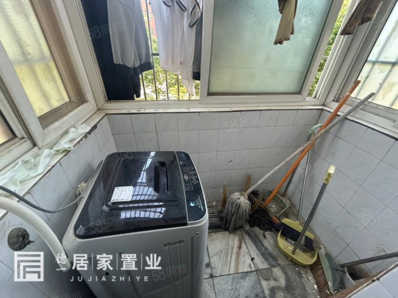 实验高中住宿区2室2厅1卫104.03㎡南北29.9万