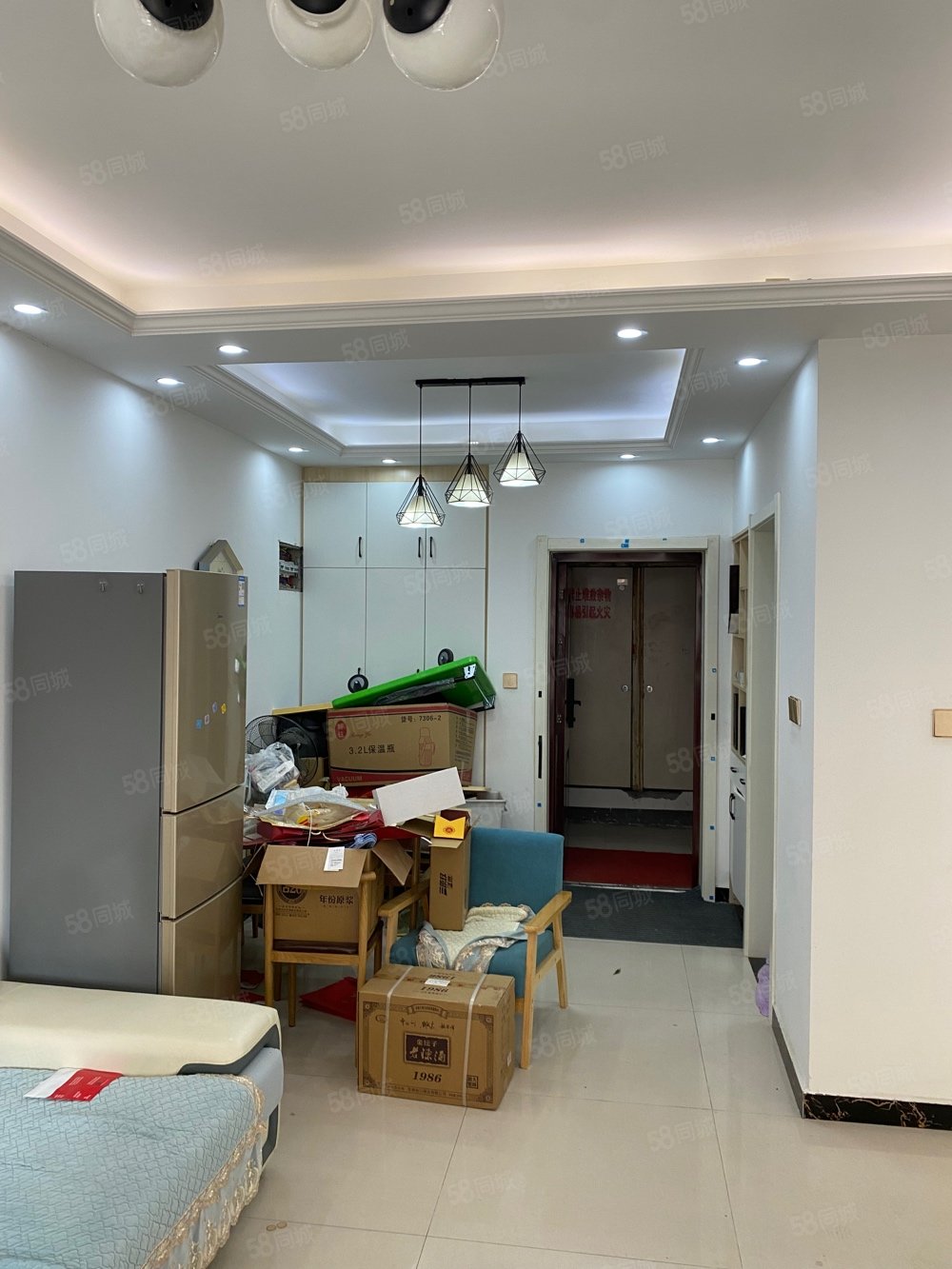 杉杉国际城3室2厅1卫90㎡南北42万