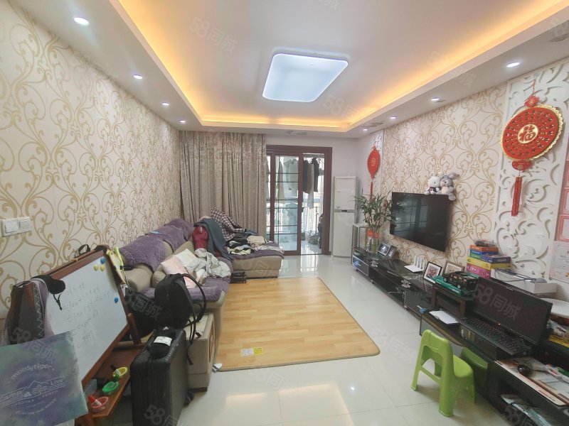 保利叶上海(三期公寓住宅)3室2厅2卫93.68㎡南北398万
