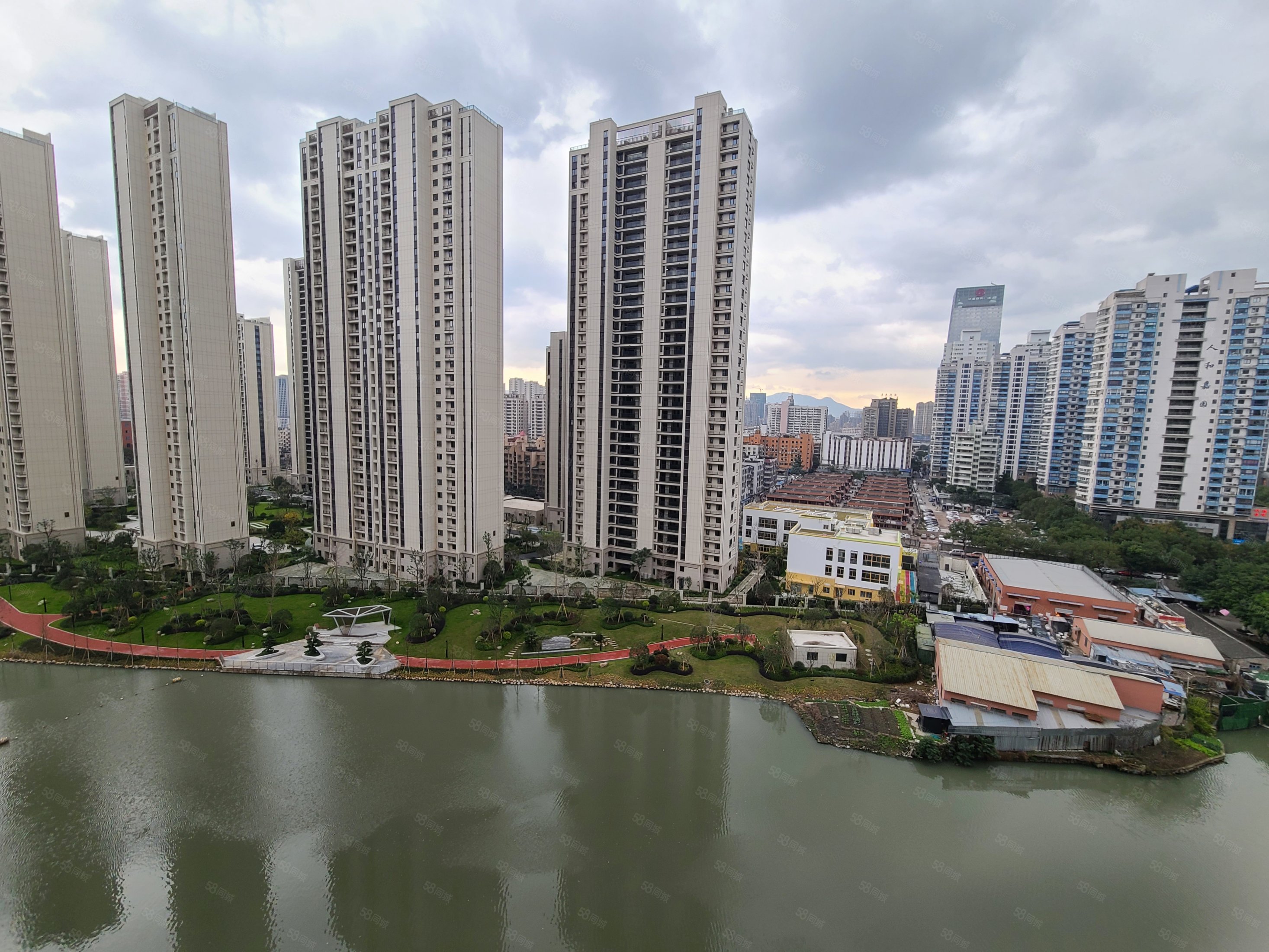 5%温州万豪房产营销策划有限公司万豪地产荣欣店报价400万电话咨询满