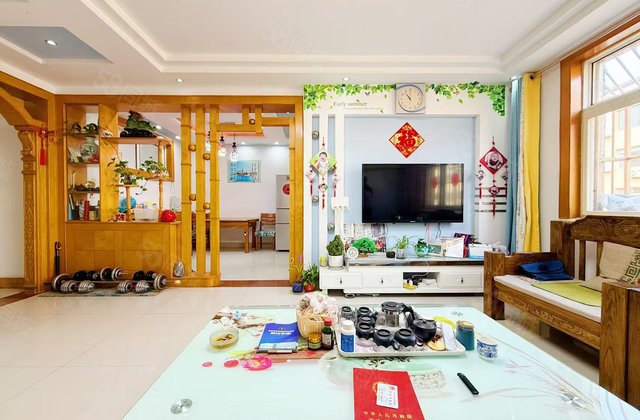 三里铺~多层三楼~三室两厅~户型方正~停车方便~阳光