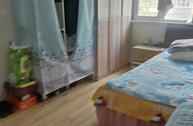 公园风景城3室2厅135㎡74.3万二手房图片