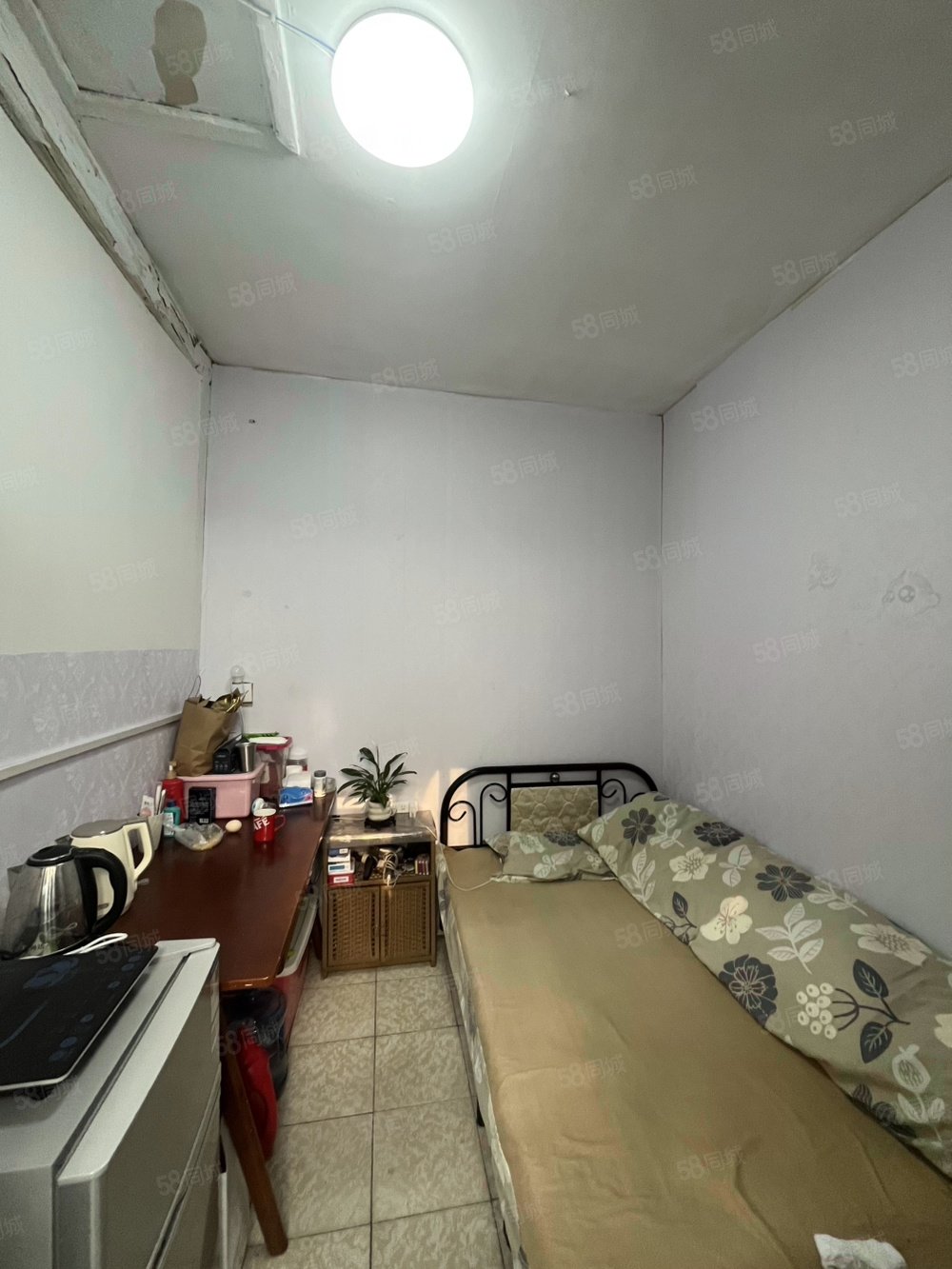 排子胡同小區(qū)1室0廳0衛(wèi)10.6㎡東西125萬