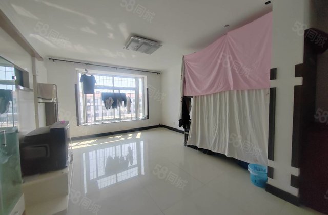 滨海小区3室2厅147㎡67万二手房图片