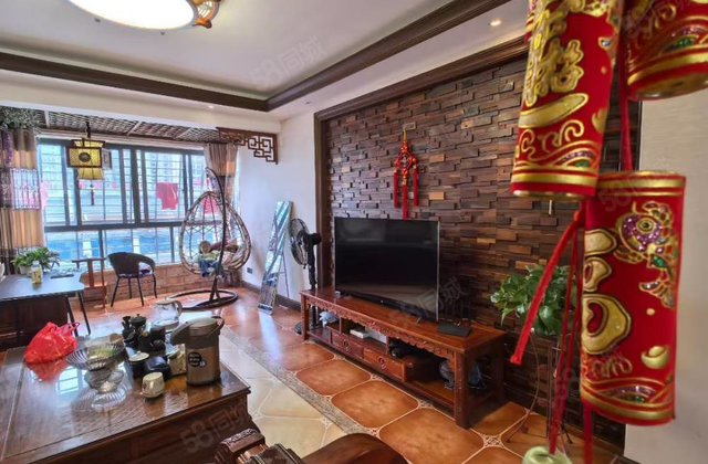 东方花园3室2厅125㎡99万二手房图片