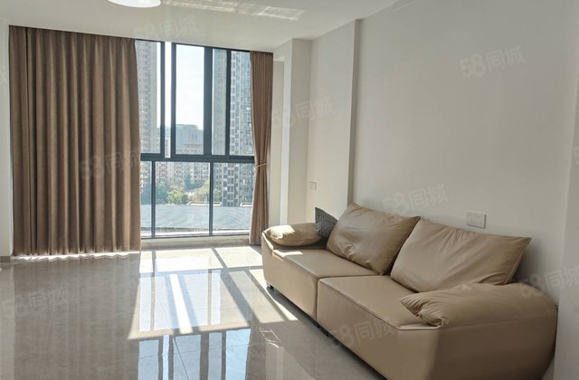 龙南凤凰城2室2厅120㎡45万二手房图片