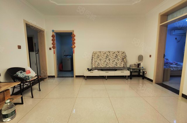 园丁小区3室2厅104㎡230万二手房图片