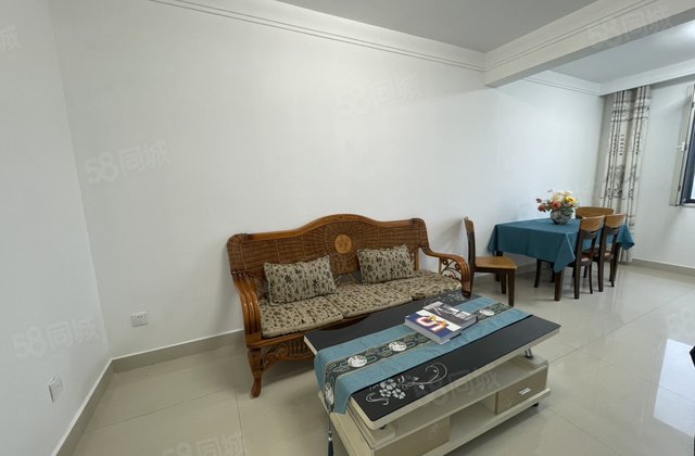 房东急售 香江 高楼层视野好 正规商品房 精装好房 小三居