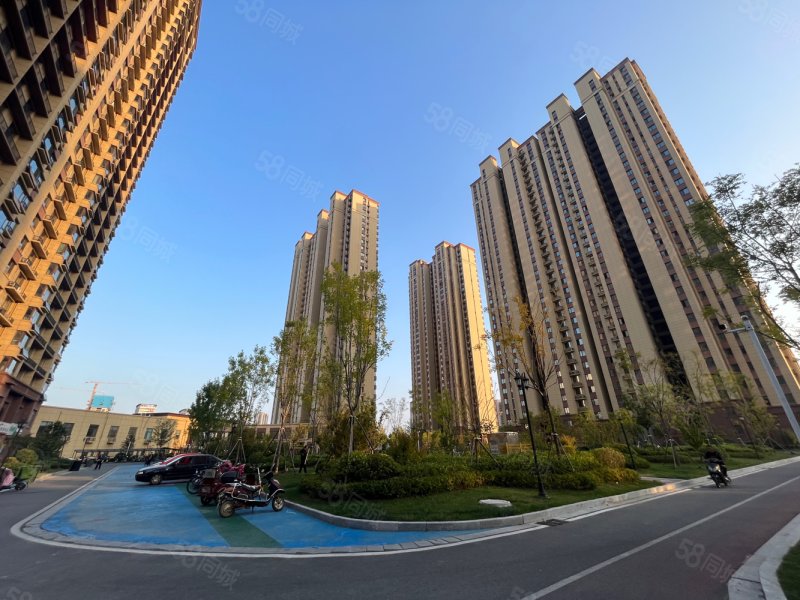 鲁商富景花园2室2厅1卫93㎡南北64万