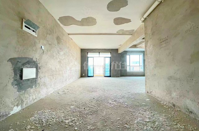 华颐和苑4室2厅176㎡98万二手房图片