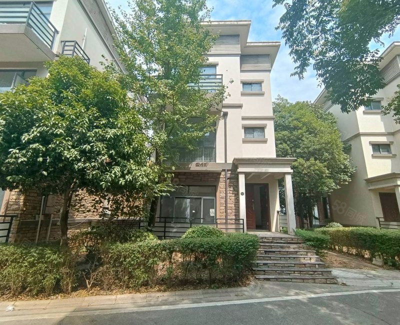很便宜的独栋别墅,单价9500元平 位置好近地铁,朗诗麓岛-长沙58同城