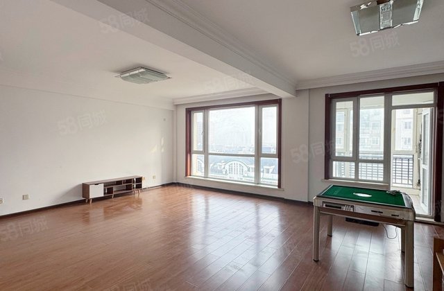 东城天下3室2厅136.61㎡94.8万二手房图片