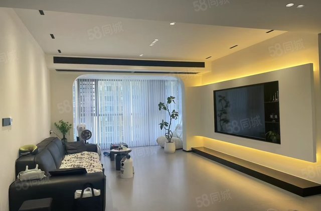 龙光玖龙府4室2厅171㎡145万二手房图片