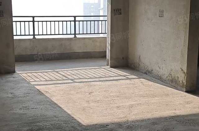 揽梦新都3室2厅125.14㎡40万二手房图片