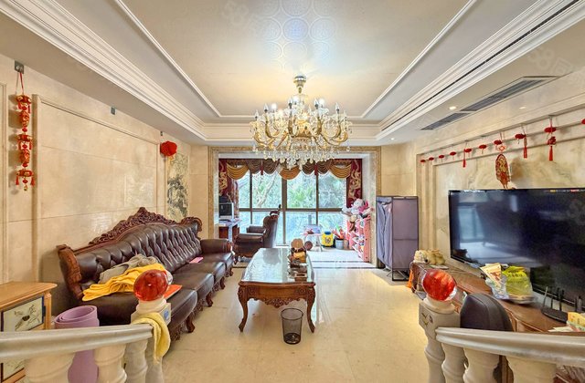 龙城国际一期4室2厅143.12㎡181万二手房图片