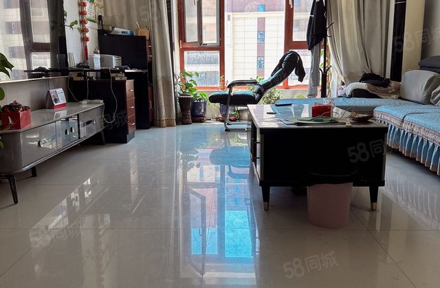 兰汀风景3室2厅128.55㎡80万二手房图片