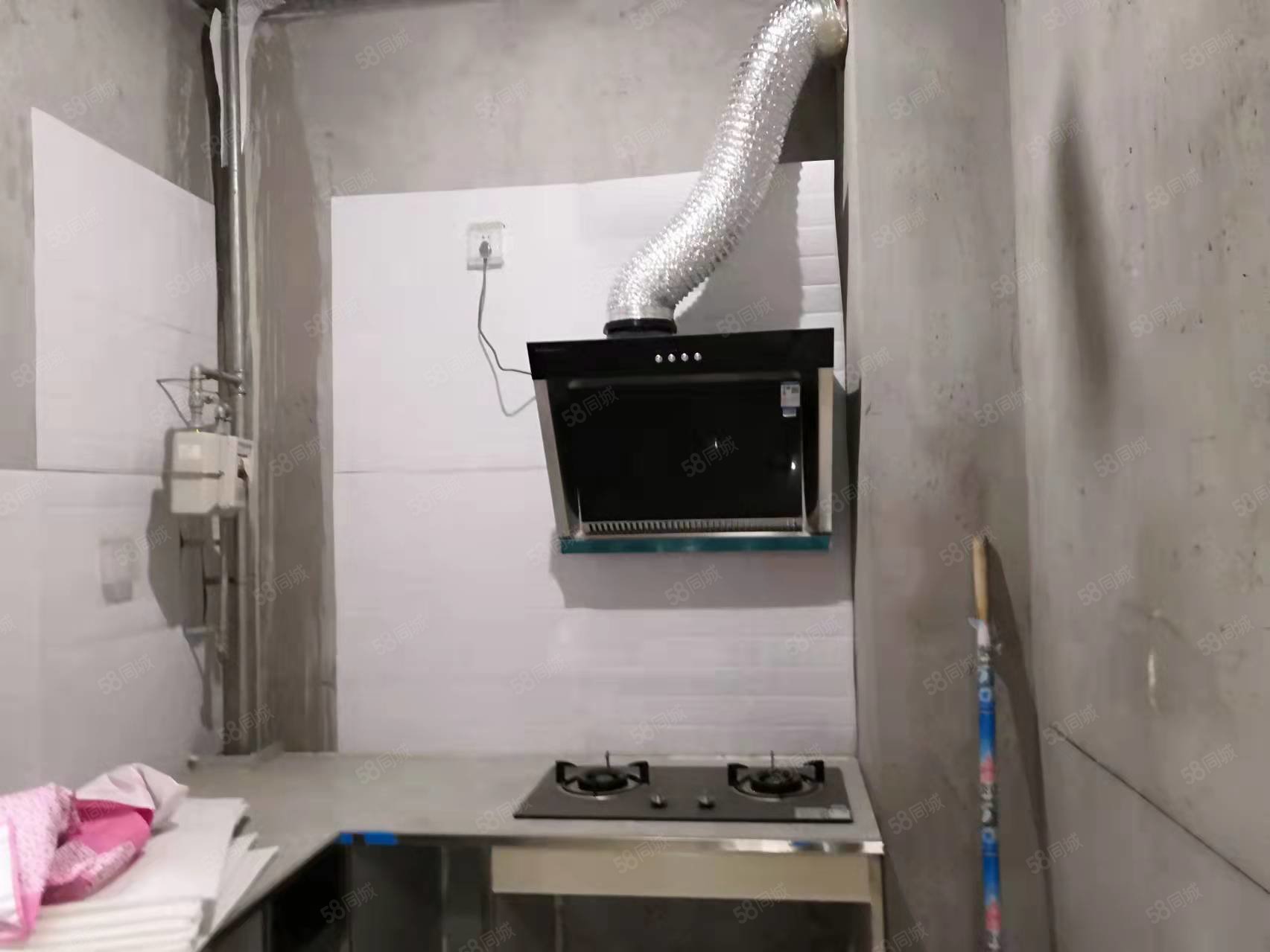 加侨侨城壹号(C区)3室2厅2卫108.51㎡南65万