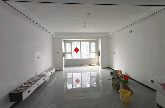 龙海国际4室2厅161㎡85.9万二手房图片