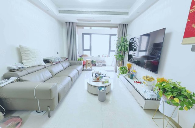 乐园  精装修，带车位，南北通透