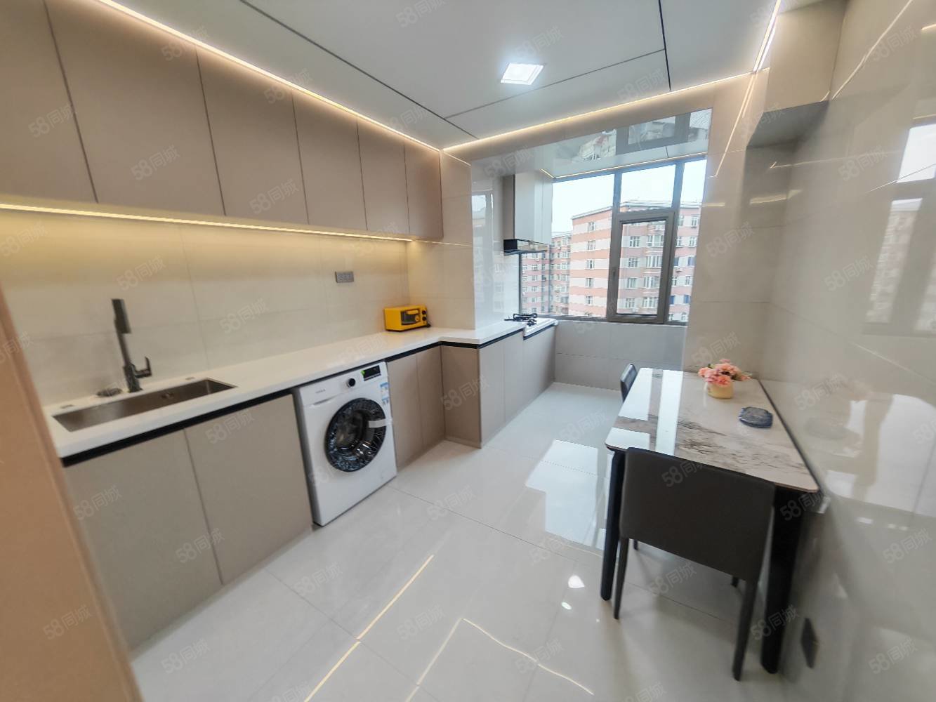 北方一区2室1厅1卫75㎡南北19万