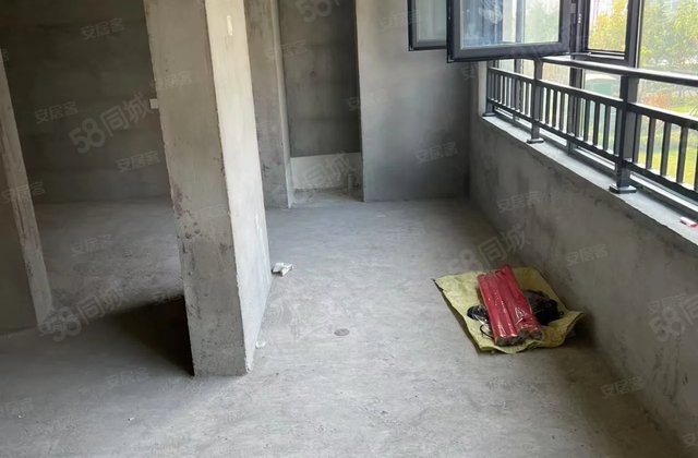 正商书香华府4室2厅140.6㎡63万二手房图片